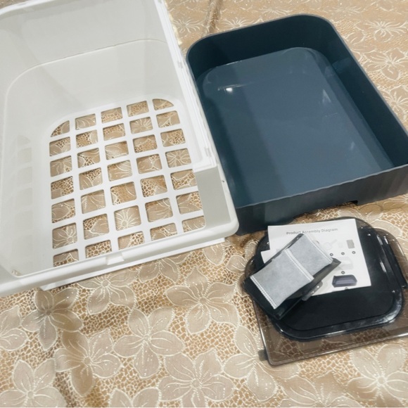 Litter box - Picture 5 of 8